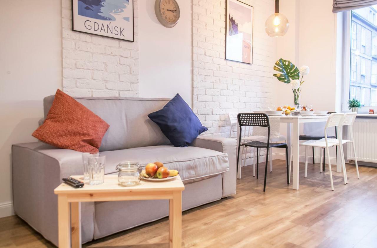 Family Luxury Comfort Old Town Apartament, 1-8, 2 Sypialnie I Salon, Parking W Cenie 그단스크 외부 사진