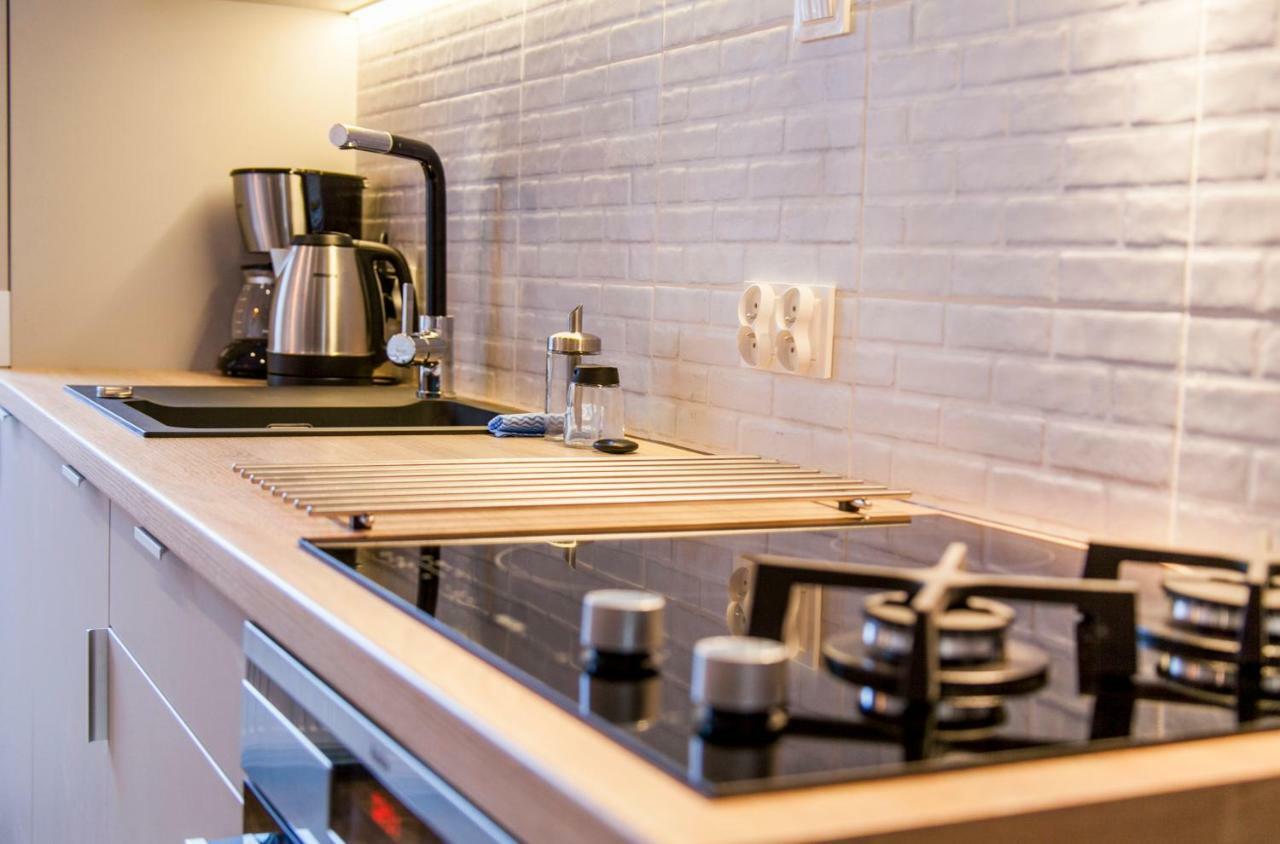 Family Luxury Comfort Old Town Apartament, 1-8, 2 Sypialnie I Salon, Parking W Cenie 그단스크 외부 사진