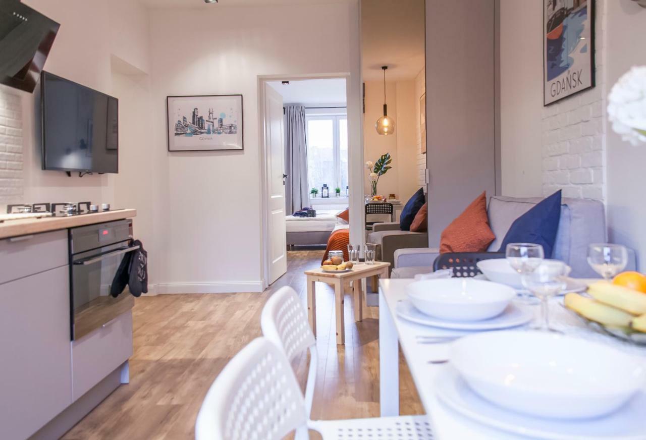 Family Luxury Comfort Old Town Apartament, 1-8, 2 Sypialnie I Salon, Parking W Cenie 그단스크 외부 사진